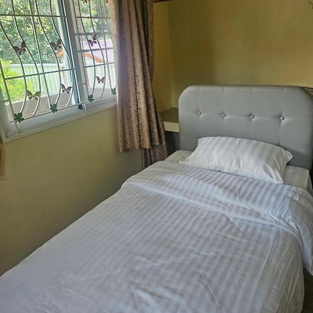 Khaoyaitriplefive Bed and Breakfast Ban Thung Sawang Exteriör bild