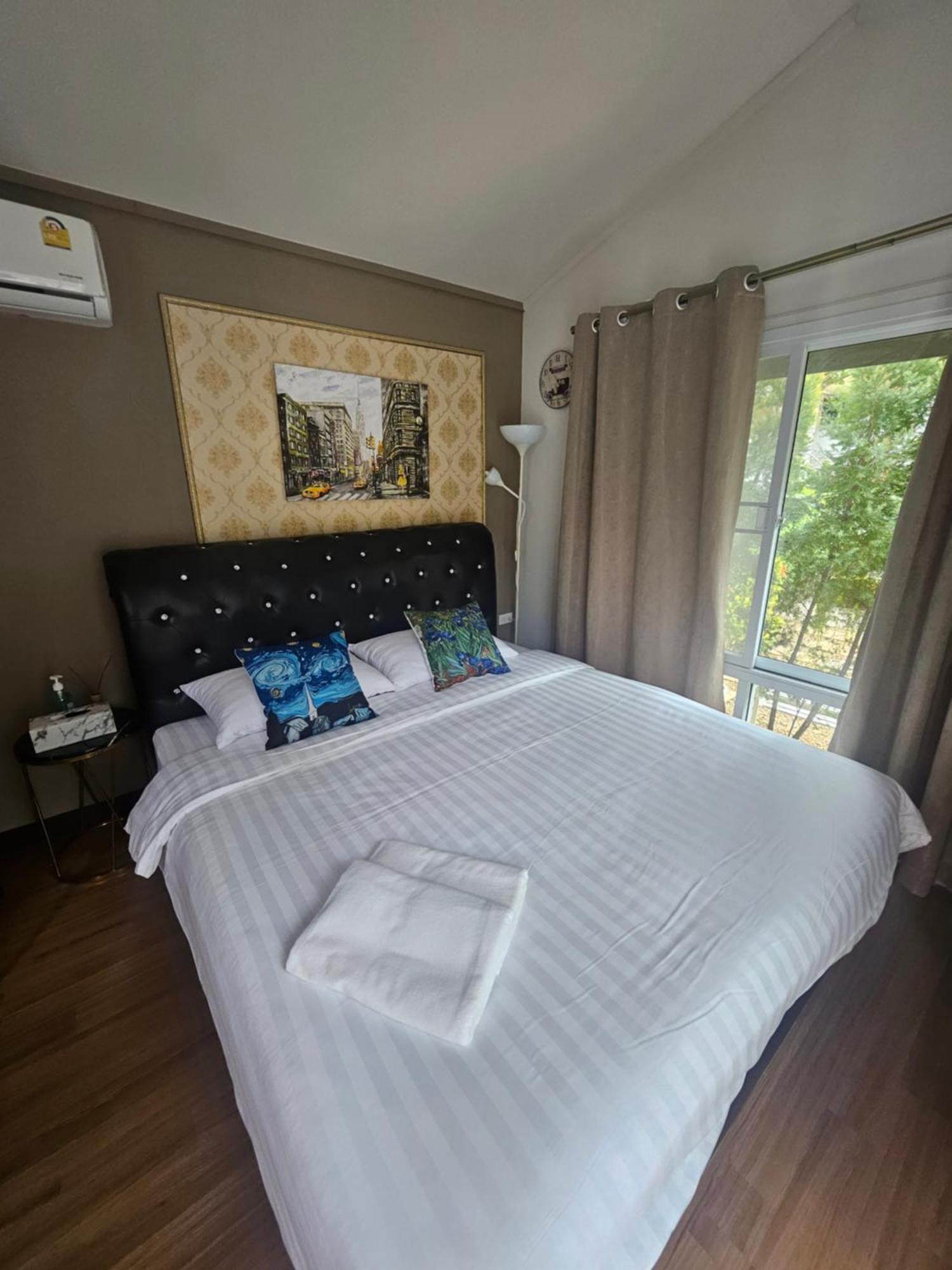 Khaoyaitriplefive Bed and Breakfast Ban Thung Sawang Exteriör bild